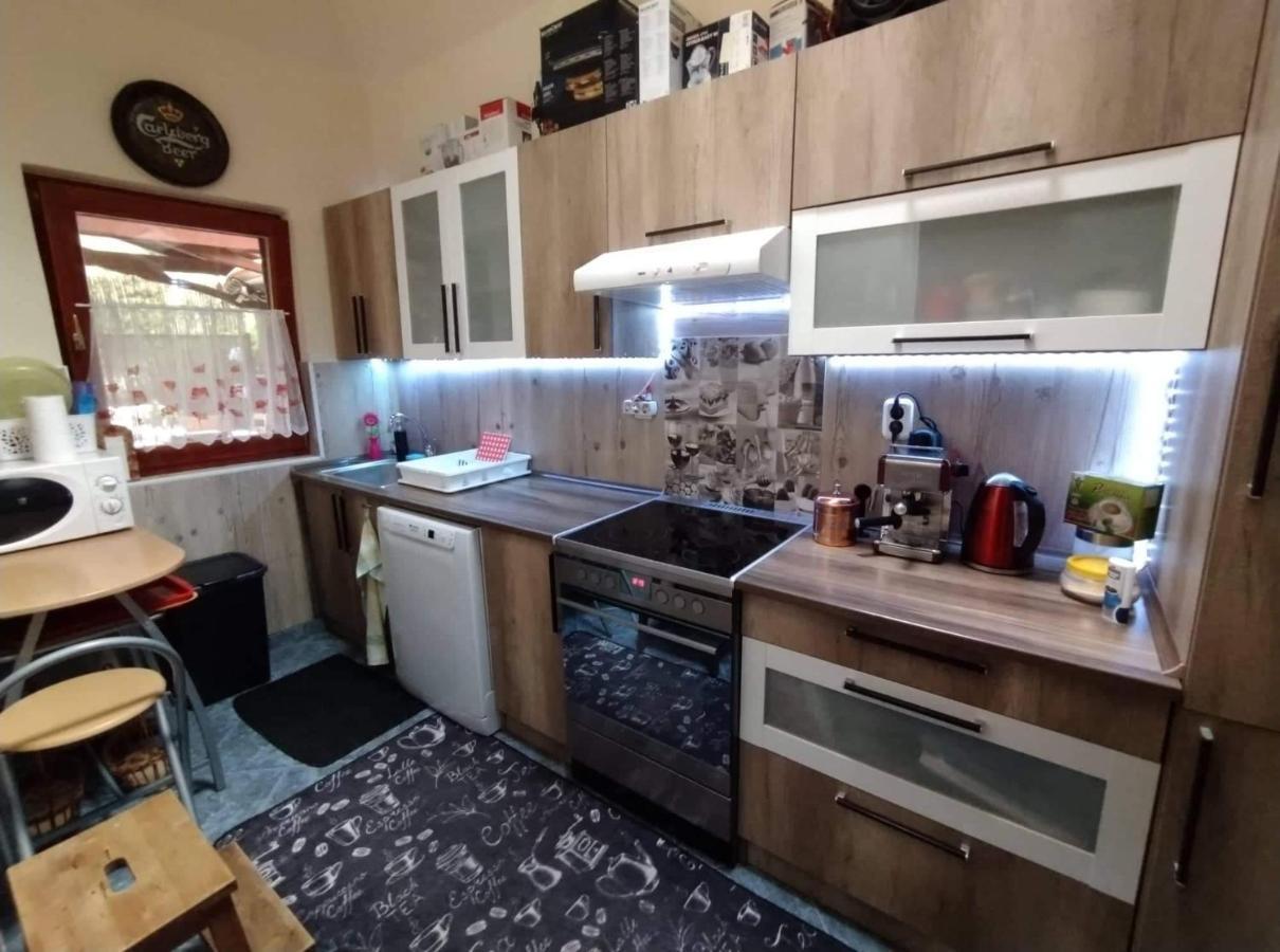 Apartmán Liliana Vendeghaz Balatonfůzfő Exteriér fotografie